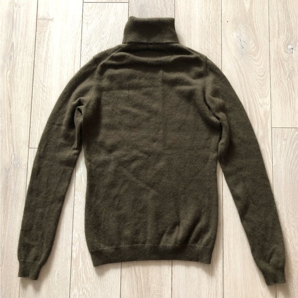 Uniqlo 100% Cashmere Turtleneck Sweater in Dark Olive Green Size XS - Picture 2 of 10